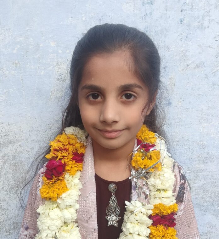 नन्ही सदफ ने रखा जीवन का पहला रोजा