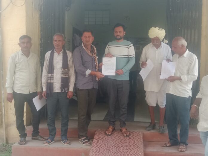 किसानों के साथ बैंकिंग धोखाधड़ी