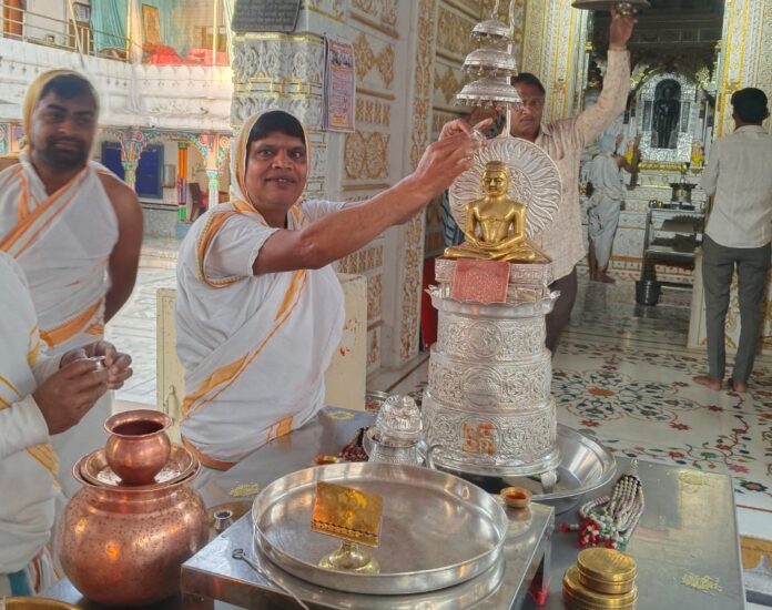 Pirawa-jain-samaj-news आदिनाथ भगवान का जन्म कल्याणक महोत्सव