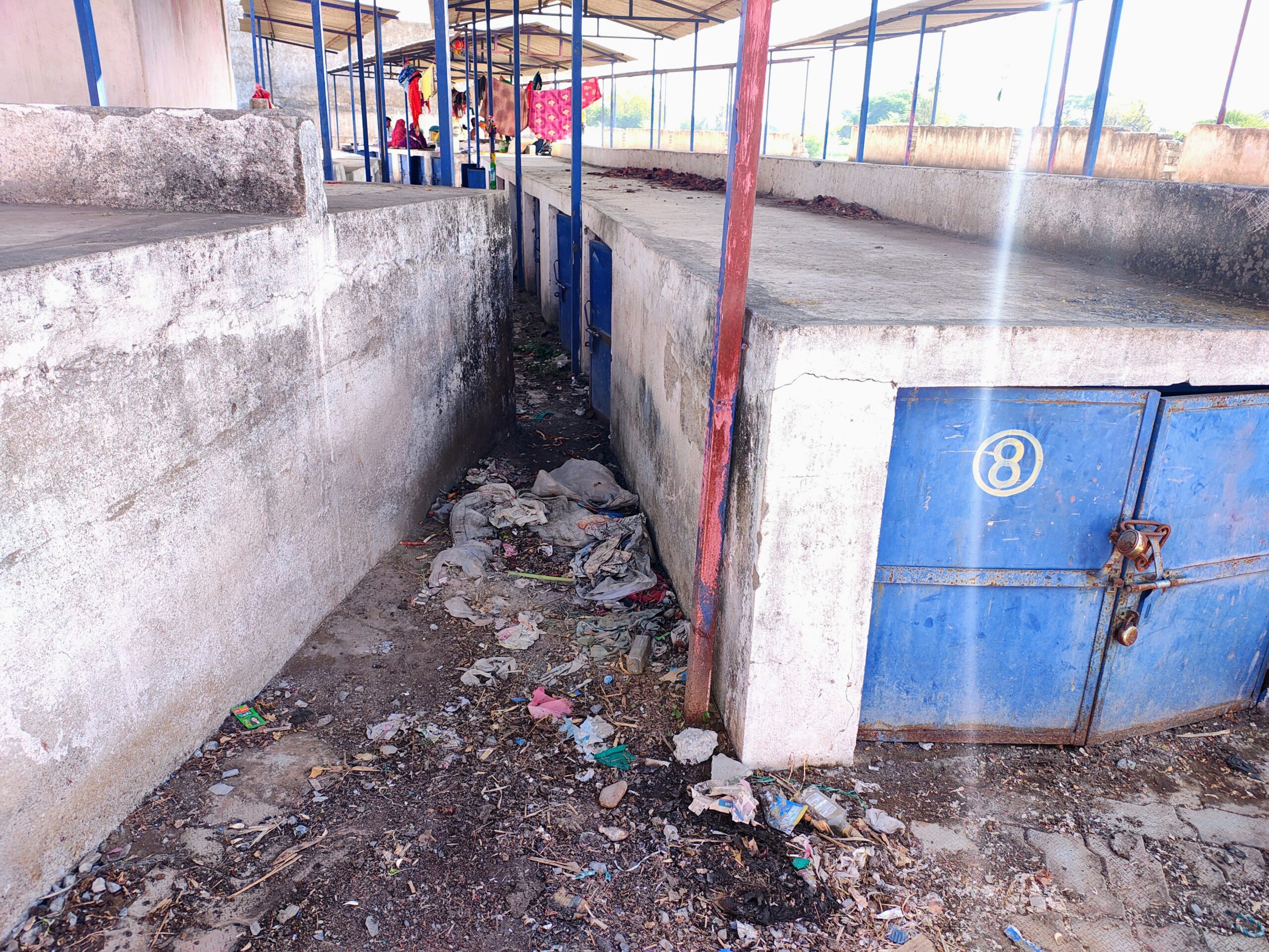 सफेद हाथी साबित हुई पिड़ावा की नवीन सब्जी मंडी: 50 लाख की लागत पर नगर पालिका ने फेरा पानी, अपराधियों का बना अड्डा