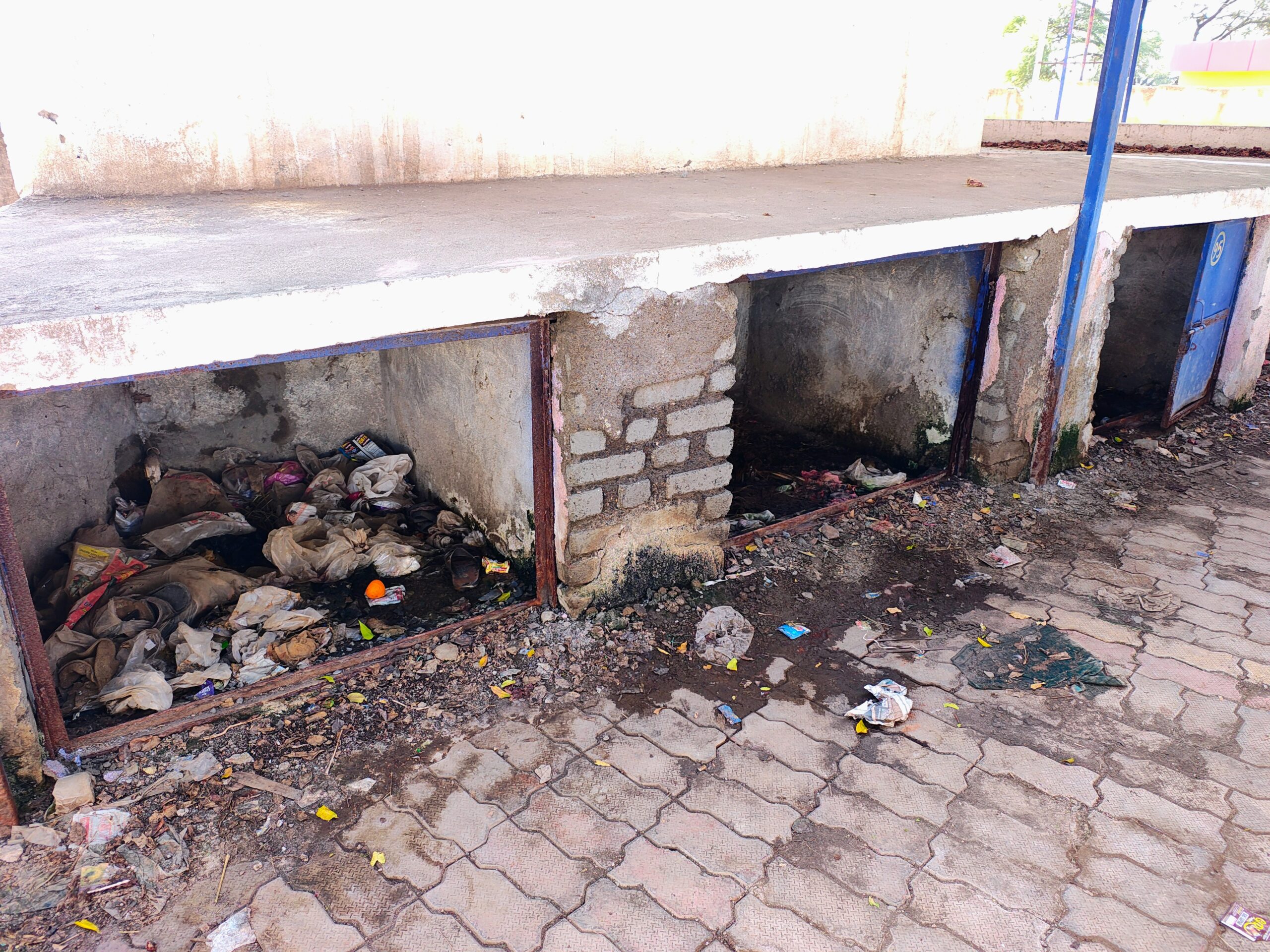 सफेद हाथी साबित हुई पिड़ावा की नवीन सब्जी मंडी: 50 लाख की लागत पर नगर पालिका ने फेरा पानी, अपराधियों का बना अड्डा