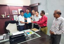 पिड़ावा रोडवेज सेवा के नाम पर ‘ठेंगा’! नागरिक मंच ने SDM को सौपा ज्ञापन पिड़ावा रोडवेज सेवा के नाम पर 'ठेंगा