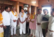 पंछावा माता की शरण में पूर्व मंत्री प्रमोद जैन भाया! मत्था टेक मांगी क्षेत्र की खुशहाली; पंछावा माता की शरण में पूर्व मंत्री प्रमोद जैन भाया