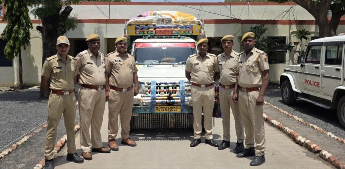 नाकाबंदी कर दबोचे 1.34 करोड़ के अफीम डोडा-चूरा के सौदागर; पिकअप जब्त